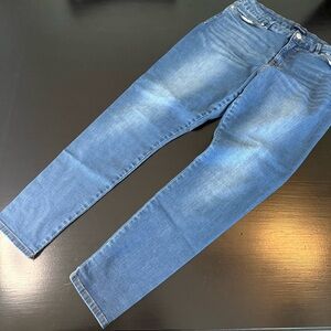 Bandolino smooth operator Blue Jeans size 14